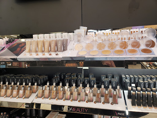 Cosmetics Store «Sephora», reviews and photos, 2500 N Mayfair Rd Ste 120-121, Wauwatosa, WI 53226, USA