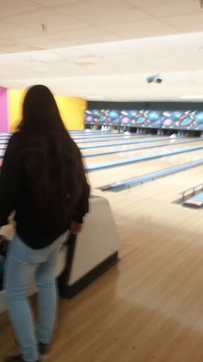 Bowling Alley «Castro Village Bowl», reviews and photos, 3501 Village Dr, Castro Valley, CA 94546, USA