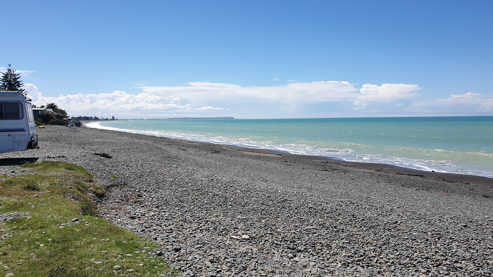Haumoana Beach的照片 带有长直海岸
