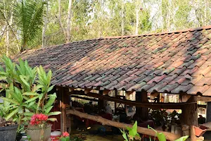 Kampoeng Selo Pethak image