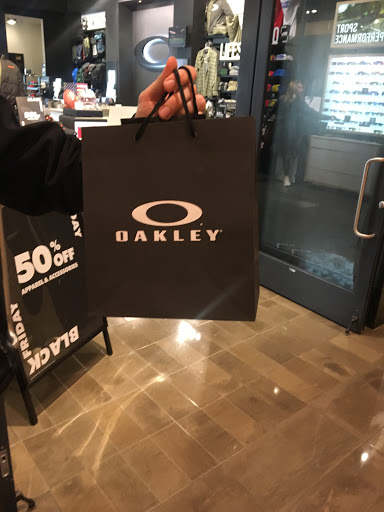 Sunglasses Store «Oakley Store», reviews and photos, 8687 N Central Expy #2108, Dallas, TX 75225, USA