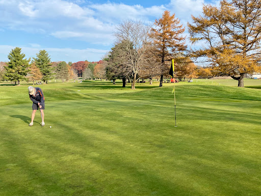 Golf Course «Hickory Hill Golf Course», reviews and photos, 200 N Lowell St, Methuen, MA 01844, USA