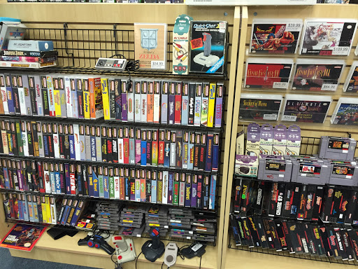 Video Game Store «Level Up Games, Comics, and More», reviews and photos, 207 13th Ave S, South St Paul, MN 55075, USA
