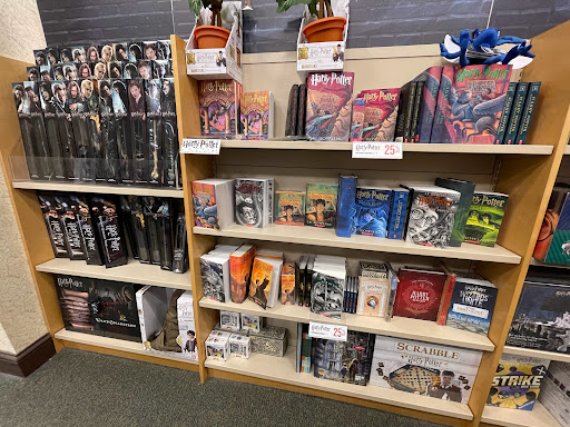 Book Store «Barnes & Noble», reviews and photos, 19401 Alderwood Mall Pkwy, Lynnwood, WA 98036, USA