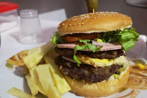 Burger's chapandingas image