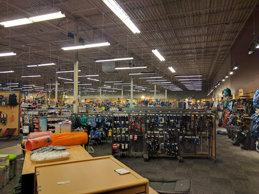Camping Store «REI», reviews and photos, 1165 Perimeter Center W #200, Atlanta, GA 30338, USA