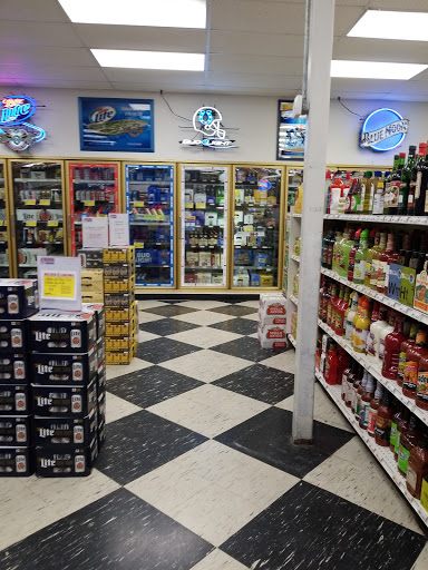 Liquor Store «Big Red Liquors Inc», reviews and photos, 5301 W 10th St, Indianapolis, IN 46224, USA
