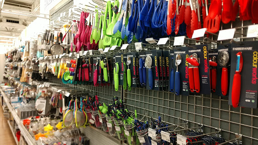 Grocery Store «Meijer», reviews and photos, 3320 W Shore Dr, Holland, MI 49424, USA