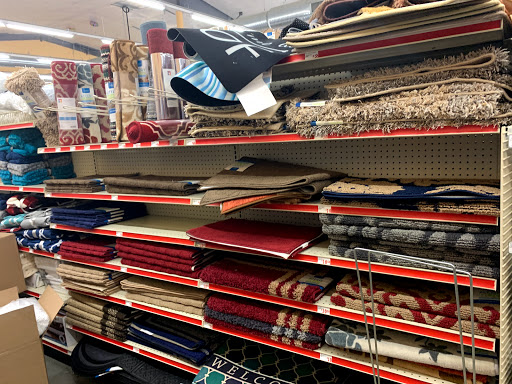 Dollar Store «FAMILY DOLLAR», reviews and photos, 1324 E Main St, Meriden, CT 06450, USA