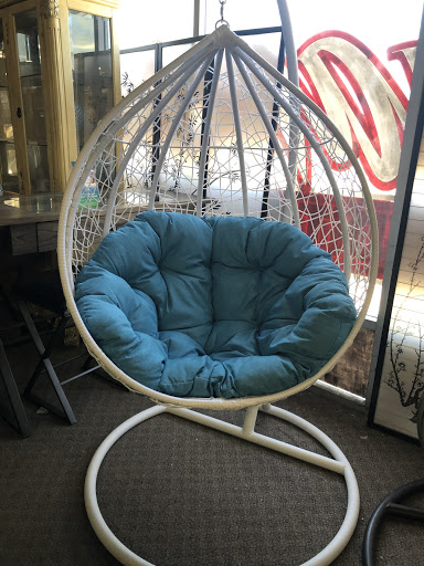 Furniture Store «C W Furnishings Inc», reviews and photos, 501 W St, Sacramento, CA 95818, USA