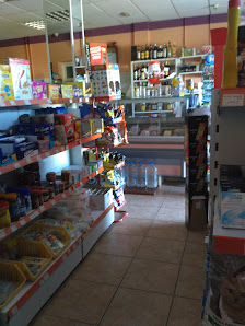 Central Market 24 C. Tenesor Semidán, 44, 35118 Cruce de Arinaga, Las Palmas, España