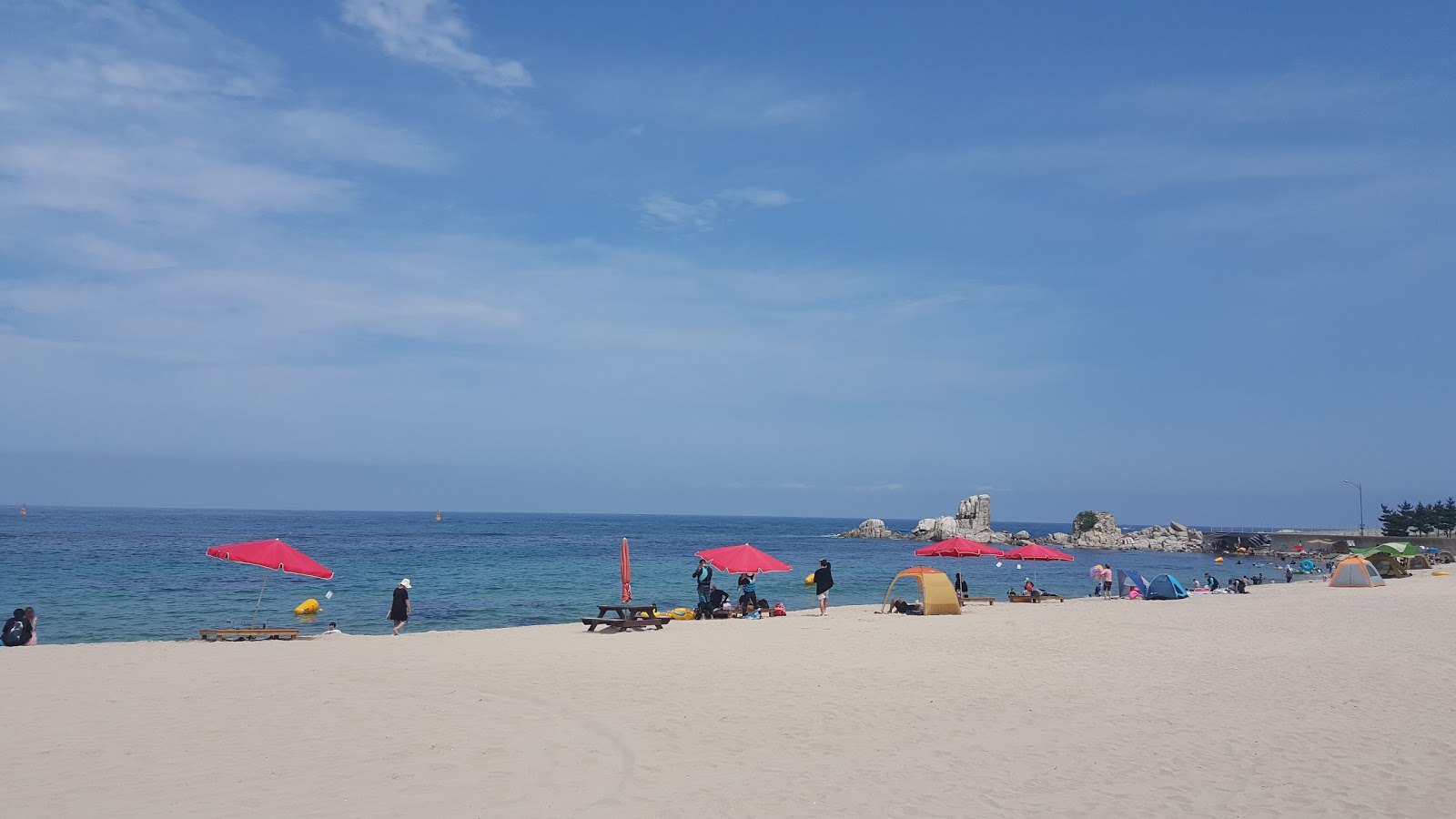 Gonghyeonjin Beach'in fotoğrafı çok temiz temizlik seviyesi ile