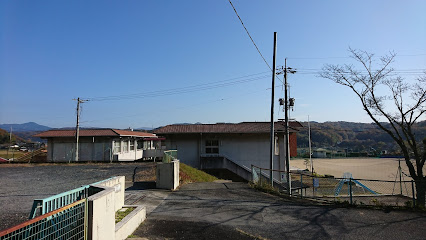 美作市立勝田小学校