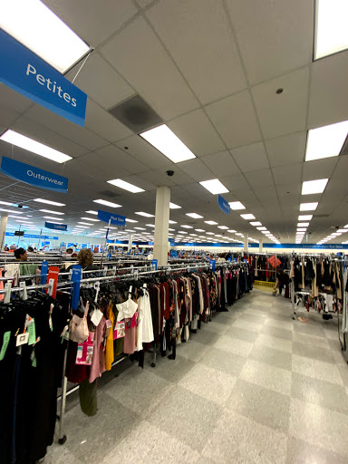 Clothing Store «Ross Dress for Less», reviews and photos, 2851 El Camino Real, Tustin, CA 92782, USA