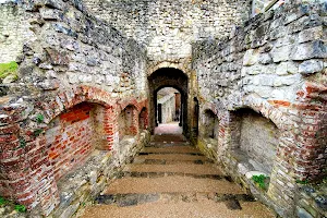 Farnham Castle Keep image