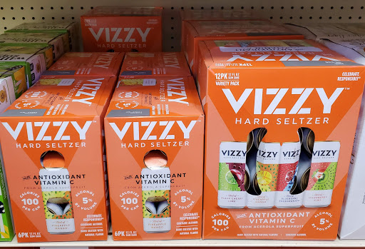 Liquor Store «UXBRIDGE LIQUORS», reviews and photos, 158 N Main St, Uxbridge, MA 01569, USA