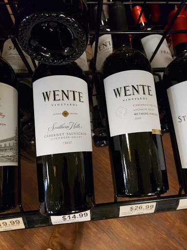 Liquor Store «Coastal Wine & Spirits», reviews and photos, 103 N Main St, Branford, CT 06405, USA