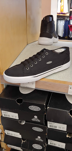 Shoe Store «WSS», reviews and photos, 460 San Fernando Mission Blvd, San Fernando, CA 91340, USA