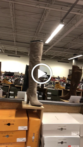 Shoe Store «DSW Designer Shoe Warehouse», reviews and photos, 8236 MN-7, St Louis Park, MN 55426, USA