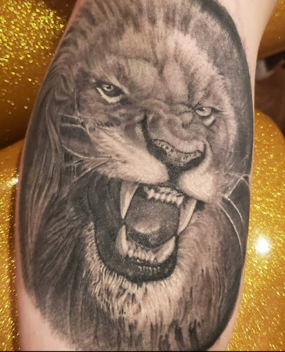 Tattoo and Piercing Shop «Lunchbox Tattoo & Body Piercing», reviews and photos, 3604 N Chapel Hill Rd, Johnsburg, IL 60050, USA