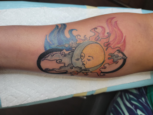 Tattoo Shop «Unique Ink Tattoo Studio», reviews and photos, 60 Powder Springs St, Marietta, GA 30064, USA