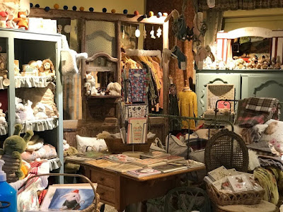 Portrait de Femme, boutique de prêt- à-porter de créateurs à Issigeac