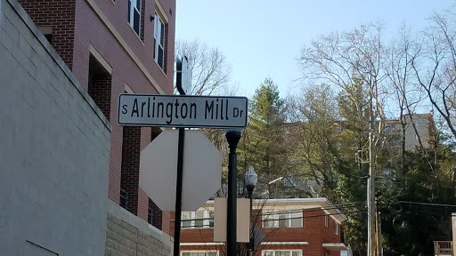 Recreation Center «Arlington Mill Community Center», reviews and photos, 909 S Dinwiddie St, Arlington, VA 22204, USA