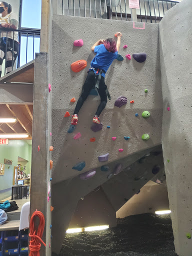 Gym «North Summit Climbing Gym», reviews and photos, 481 Bushkill Plaza Ln, Wind Gap, PA 18091, USA