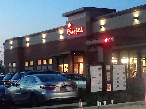 Shopping Mall «Broadway Mall», reviews and photos, 358 N Broadway, Hicksville, NY 11801, USA