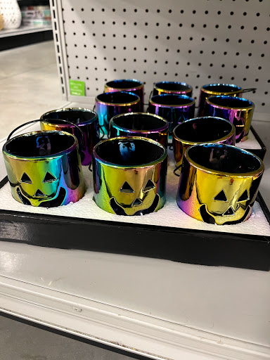 Home Goods Store «At Home», reviews and photos, 3100 Washtenaw Ave, Ypsilanti, MI 48197, USA