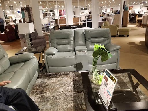 Shopping Mall «Westpark Shopping Center», reviews and photos, 9685 W Broad St, Glen Allen, VA 23060, USA