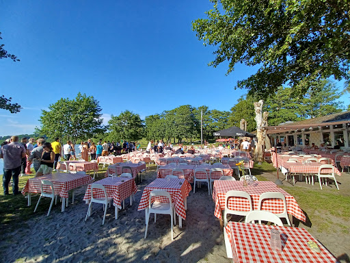 Restauranten ved Frederiksdal Fribad in Virum, Allerød