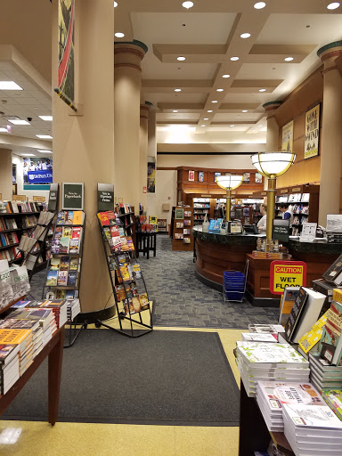 Barnes & Noble stores Chicago