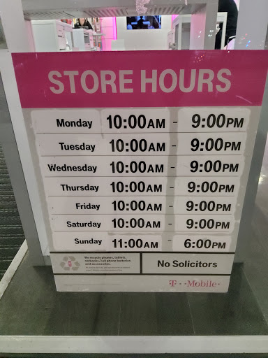 Cell Phone Store «T-Mobile», reviews and photos, 1884 S State Rd, Upper Darby, PA 19082, USA