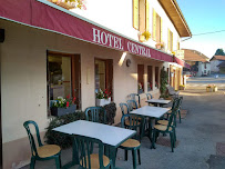 Atmosphère du Restaurant Le Central à Censeau - n°1