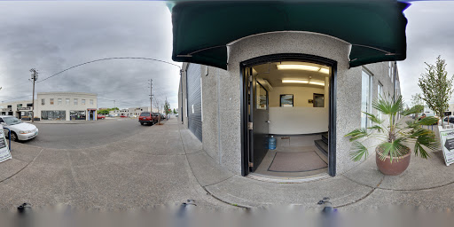 Used Car Dealer «Luxury Motors Online», reviews and photos, 1020 SE Market St, Portland, OR 97214, USA