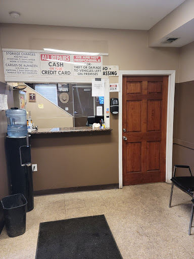 Auto Repair Shop «Harvey Auto Center», reviews and photos, 15105 Morgan St, Harvey, IL 60426, USA