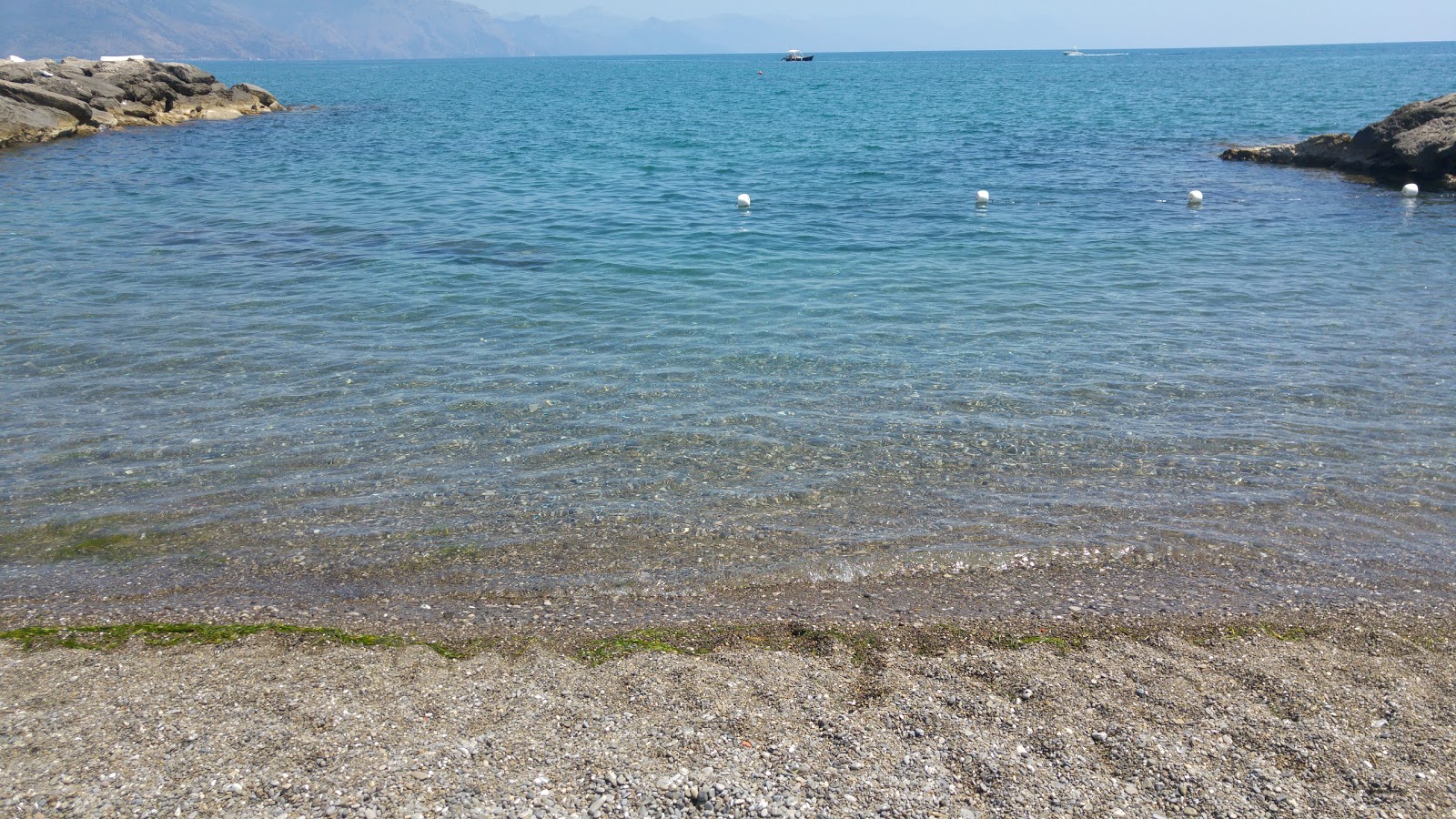 Photo de Policastro Bussentino Beach et le règlement