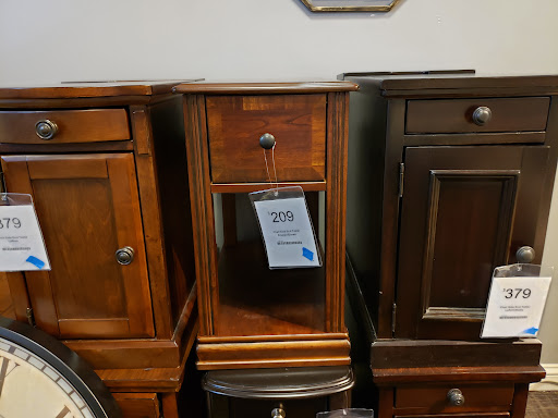 Furniture Store «Ashley HomeStore», reviews and photos, 3850 Hagers Grove Rd SE, Salem, OR 97317, USA