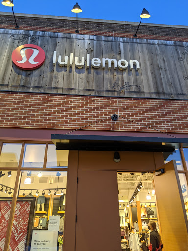 Sportswear Store «lululemon», reviews and photos, 574 N Midvale Blvd, Madison, WI 53705, USA