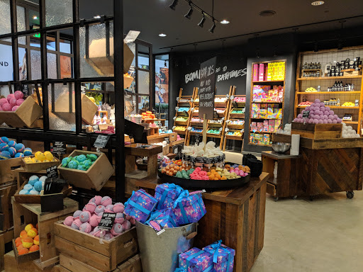 Cosmetics Store «LUSH», reviews and photos, 575 Bellevue Way NE #128, Bellevue, WA 98004, USA