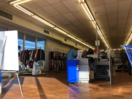 Thrift Store «Cheviot Goodwill Store», reviews and photos, 3980 N Bend Rd, Cincinnati, OH 45211, USA