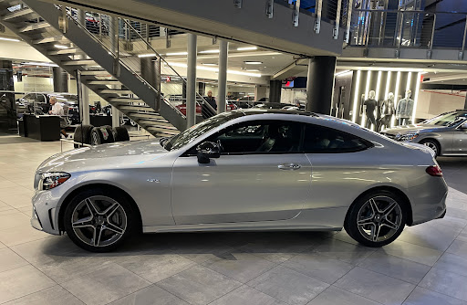 Mercedes Benz Dealer «Mercedes-Benz Manhattan», reviews and photos, 770 11th Ave, New York, NY 10019, USA