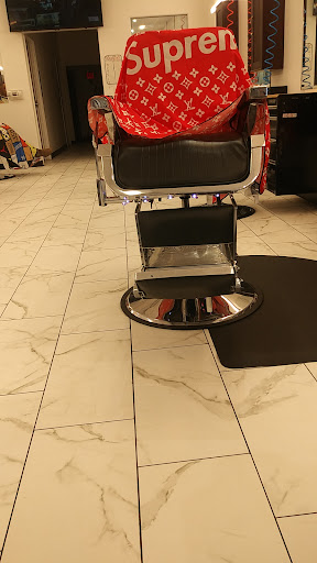 Barber Shop «In & Out 2 Barbershop & Salon», reviews and photos, 2147 E Semoran Blvd, Apopka, FL 32703, USA