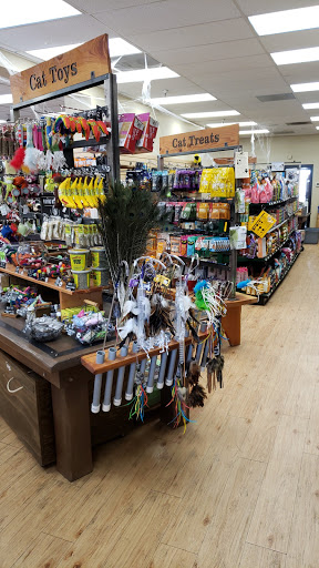 Pet Supply Store «Mud Bay», reviews and photos, 3804 Bridgeport Way W, University Place, WA 98466, USA