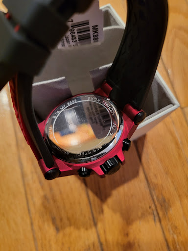 Fashion Accessories Store «Michael Kors», reviews and photos, 5709 Richmond Rd #58, Williamsburg, VA 23188, USA