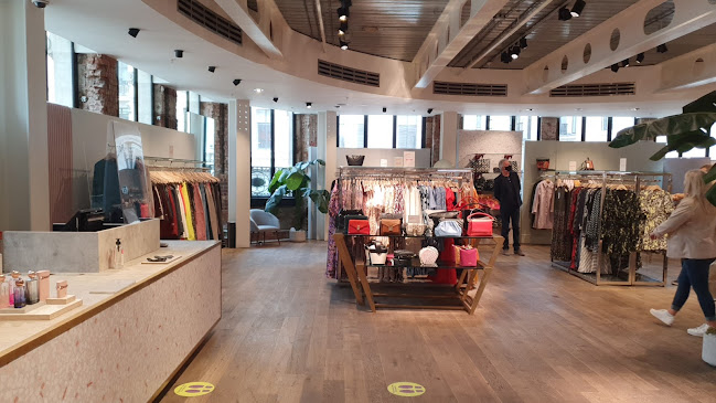 Reviews of Ted Baker in London - Clothing store