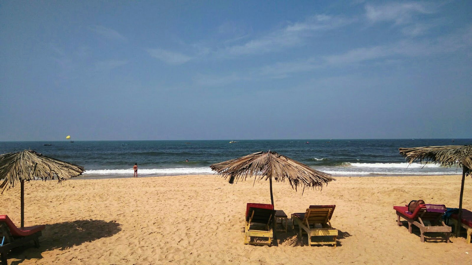 Photo of Calangute Beach with turquoise water surface