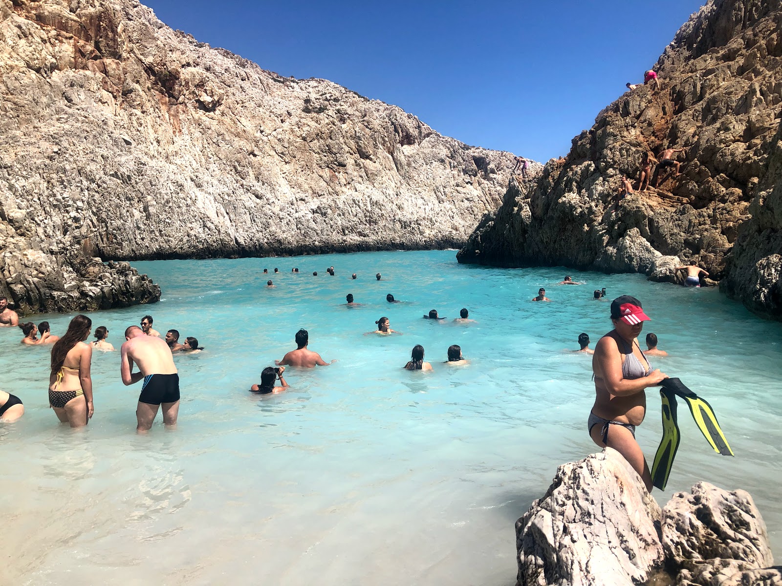 Foto av Stefanos Beach beläget i naturområde