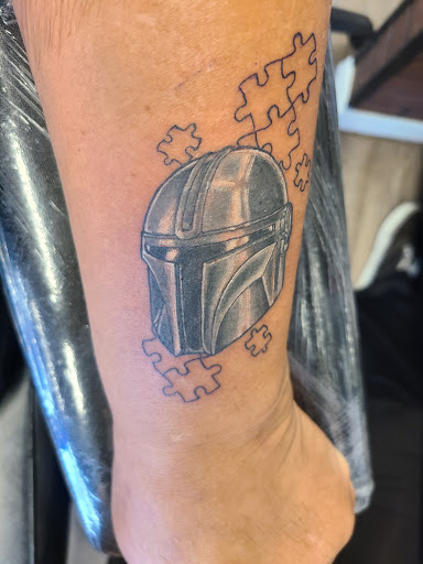 Tattoo Shop «Legacy Blue Tattoo Studio», reviews and photos, 39318 US Hwy 19 N, Tarpon Springs, FL 34689, USA